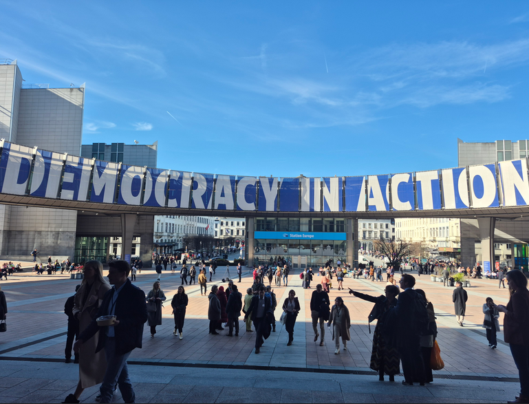 Initiative Herzklappe vertritt Patient:innenperspektive im Europäischen Parlament